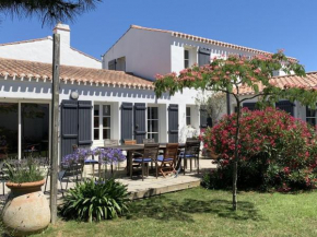 Belle maison 6 pièces proche plage à La Guérinière - FR-1-224B-239